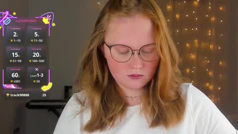 Snapshot of olivia_date chatting on 10/16/25, 02:51 Olivia Date online show from 10/16/25, 02:51