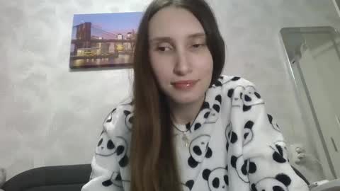 Olivia online show from 10/15/25, 09:37