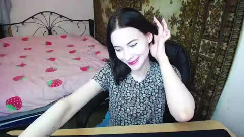 olivia_graceee online show from 05/17/26, 10:00