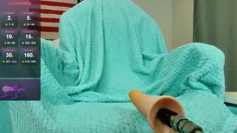 Snapshot of olivia_k_ chatting on 07/08/26, 12:15 Olivia Hi guys Follow me online show from 07/08/26, 12:15