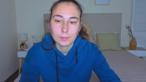 Olivia online show from 11/29/25, 07:28