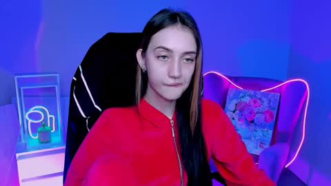 olivia_norton_ online show from 10/15/25, 02:39