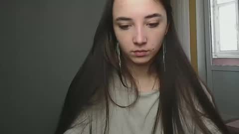 Snapshot of olivia_oliv chatting on 12/13/24, 09:46 Olivia online show from 12/13/24, 09:46