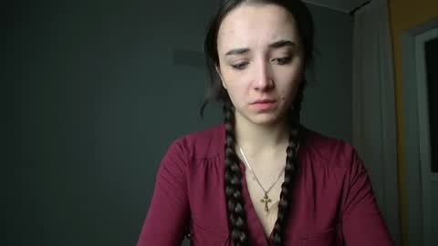 Snapshot of olivia_oliv chatting on 01/14/25, 03:47 Olivia online show from 01/14/25, 03:47