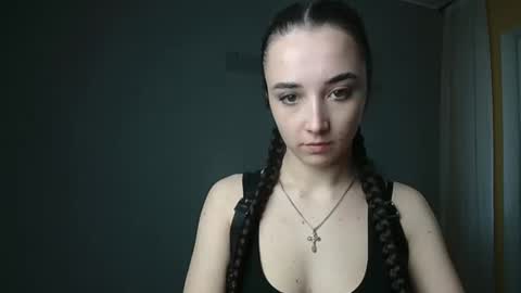 Snapshot of olivia_oliv chatting on 01/15/25, 12:58 Olivia online show from 01/15/25, 12:58