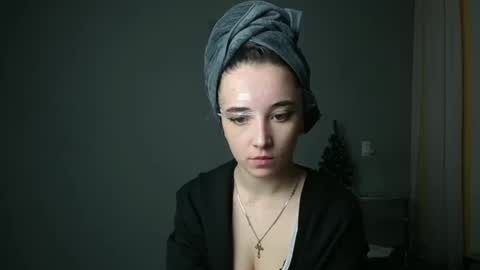 Snapshot of olivia_oliv chatting on 01/24/25, 08:22 Olivia online show from 01/24/25, 08:22