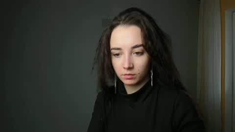 Snapshot of olivia_oliv chatting on 02/11/25, 12:37 Olivia online show from 02/11/25, 12:37