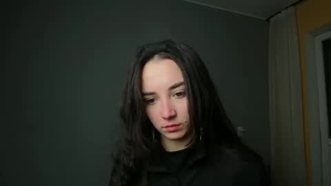 Snapshot of olivia_oliv chatting on 02/11/25, 09:46 Olivia online show from 02/11/25, 09:46