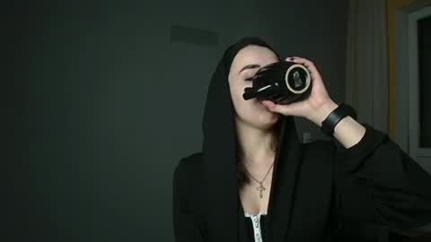 Snapshot of olivia_oliv chatting on 02/13/25, 11:58 Olivia online show from 02/13/25, 11:58