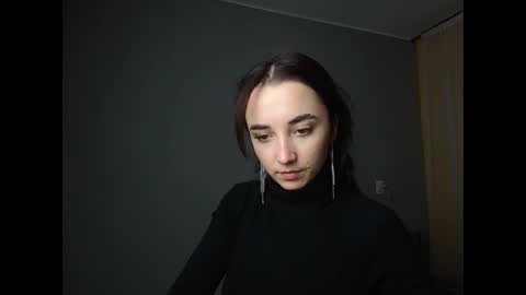 Snapshot of olivia_oliv chatting on 02/17/25, 08:36 Olivia online show from 02/17/25, 08:36