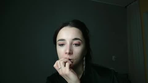 Snapshot of olivia_oliv chatting on 02/20/25, 03:52 Olivia online show from 02/20/25, 03:52