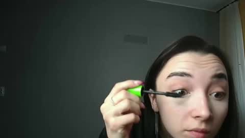 Snapshot of olivia_oliv chatting on 02/28/25, 07:26 Olivia online show from 02/28/25, 07:26