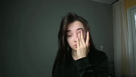 Snapshot of olivia_oliv chatting on 03/03/25, 01:31 Olivia online show from 03/03/25, 01:31