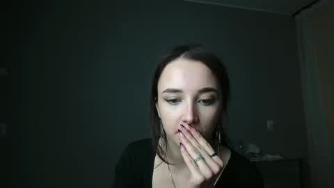 Snapshot of olivia_oliv chatting on 03/07/25, 04:11 Olivia online show from 03/07/25, 04:11