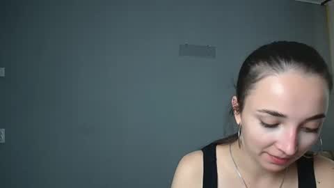 Snapshot of olivia_oliv chatting on 09/13/25, 09:31 Olivia online show from 09/13/25, 09:31