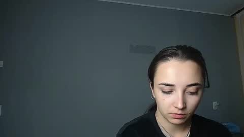 Snapshot of olivia_oliv chatting on 09/22/25, 02:41 Olivia online show from 09/22/25, 02:41