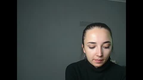 Snapshot of olivia_oliv chatting on 09/26/25, 09:57 Olivia online show from 09/26/25, 09:57