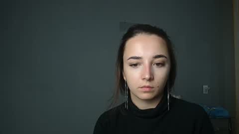 Snapshot of olivia_oliv chatting on 09/27/25, 01:05 Olivia online show from 09/27/25, 01:05