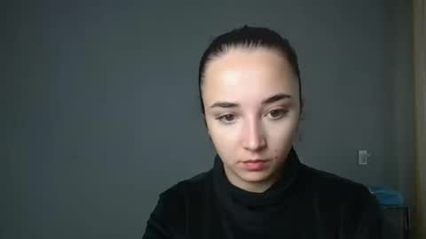 Snapshot of olivia_oliv chatting on 09/29/25, 11:26 Olivia online show from 09/29/25, 11:26