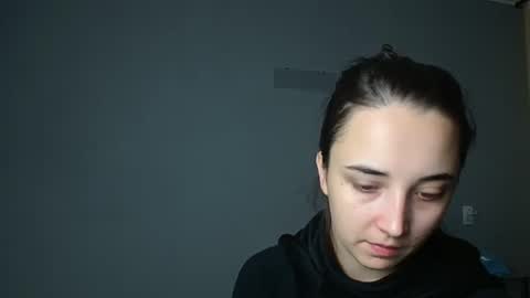 Snapshot of olivia_oliv chatting on 10/02/25, 03:19 Olivia online show from 10/02/25, 03:19