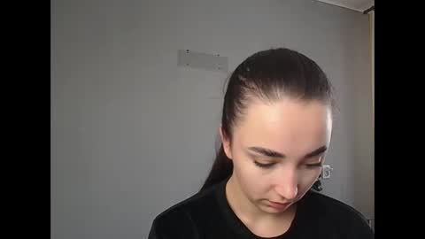 Olivia online show from 02/10/26, 08:51