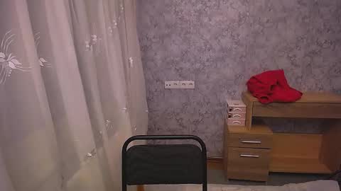 Snapshot of olivia_red_ chatting on 12/24/24, 05:44 Olivia online show from 12/24/24, 05:44