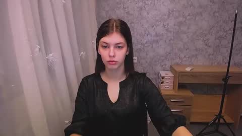 Snapshot of olivia_red_ chatting on 12/27/24, 08:07 Olivia online show from 12/27/24, 08:07