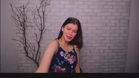 Snapshot of olivia_red_ chatting on 01/22/25, 01:53 Olivia online show from 01/22/25, 01:53