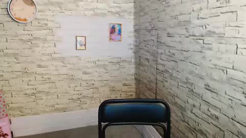 Snapshot of olivia_red_ chatting on 02/10/25, 02:16 Olivia online show from 02/10/25, 02:16