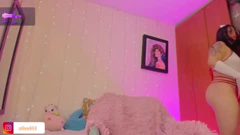 olivia_s19 online show from 03/14/26, 04:18