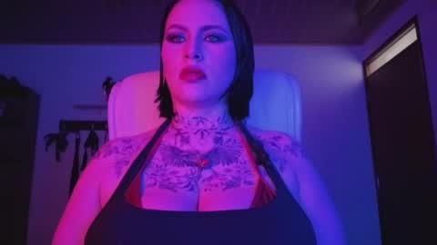   online show from 10/25/25, 01:18