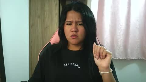 Olivia online show from 11/04/25, 12:26