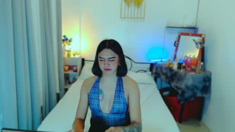 olivia_xxo online show from 08/04/26, 07:05