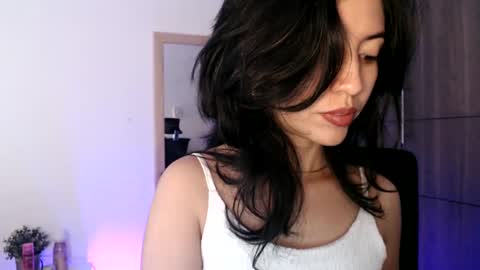 oliviaaa__ online show from 01/28/25, 04:30