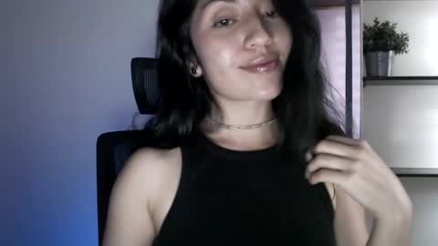 oliviaaa__ online show from 10/19/25, 08:20