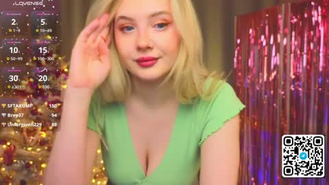 Snapshot of oliviabr0wn chatting on 01/18/25, 02:03 Olivia online show from 01/18/25, 02:03