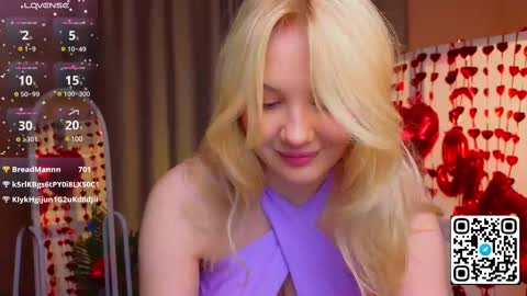 Snapshot of oliviabr0wn chatting on 02/10/25, 02:08 Olivia online show from 02/10/25, 02:08