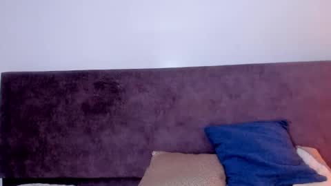 OLIVIA online show from 11/09/25, 10:52