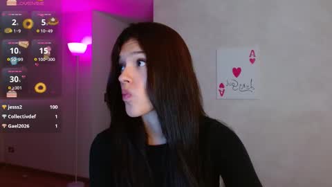 Snapshot of oliviabran_ chatting on 11/20/25, 01:17 Olivia Bram online show from 11/20/25, 01:17