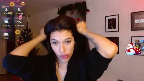 Snapshot of oliviabran_ chatting on 12/20/25, 02:07 Olivia Bram online show from 12/20/25, 02:07