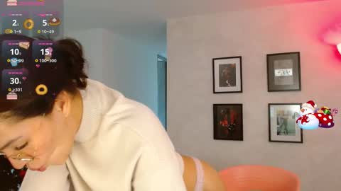 Snapshot of oliviabran_ chatting on 01/08/26, 09:39 Olivia Bram online show from 01/08/26, 09:39