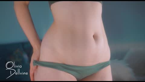 Olivia online show from 11/11/25, 01:27