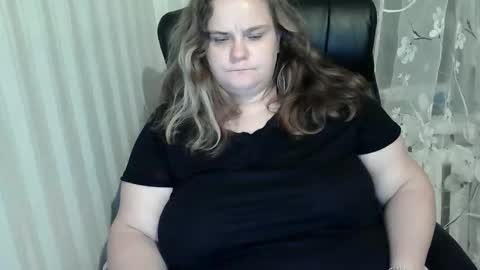 Snapshot of oliviaermesx chatting on 09/20/25, 09:05 OliviaErmesx online show from 09/20/25, 09:05