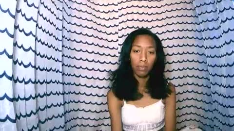 oliviah27 online show from 10/29/25, 11:01