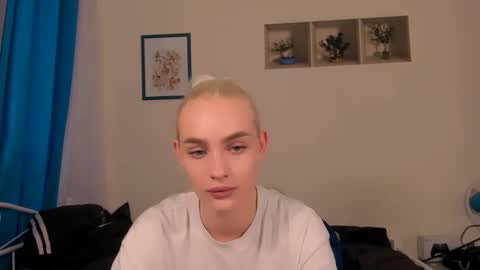 oliviaBeauty online show from 05/31/26, 03:08