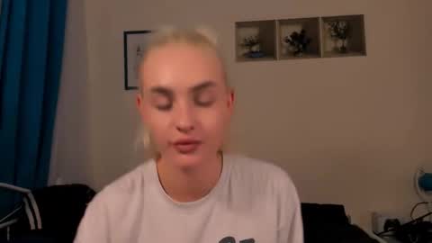 oliviaBeauty online show from 05/31/26, 06:20