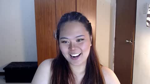 olivia hollywood online show from 01/17/25, 02:07