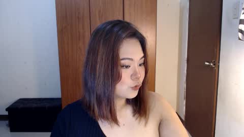 olivia hollywood online show from 01/19/25, 02:06