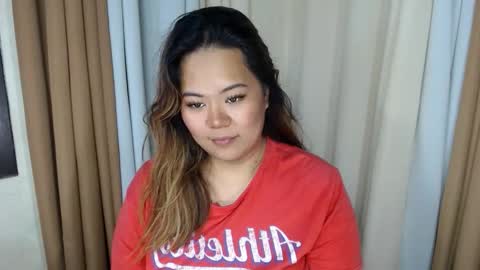 olivia hollywood online show from 10/22/25, 04:51