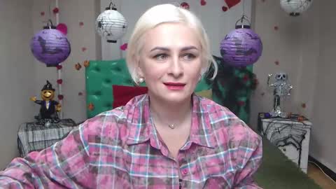 OliviaHorst online show from 10/25/25, 05:19